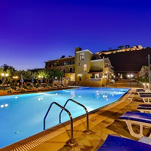 Hotel Ionis, Troianata