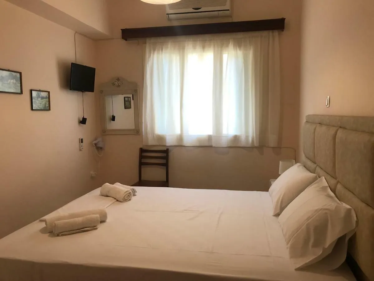 Natalia Studios Poros  Bed and breakfast