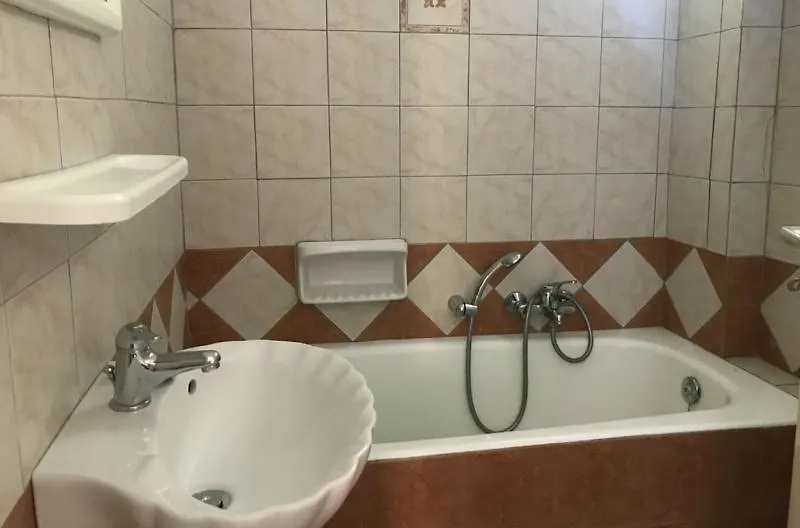 Natalia Studios Poros  Bed and breakfast Poros (Kefalonia)